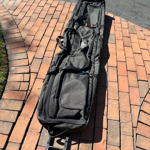 Burton Other - Burton snowboard Wheelie travel bag 185cm
